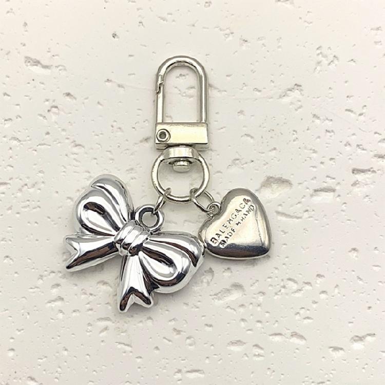 Fashionable Love Heart Keychain Charm Stylish Pendant Adds Personality to Bags and Keys Decoration for Daily Use