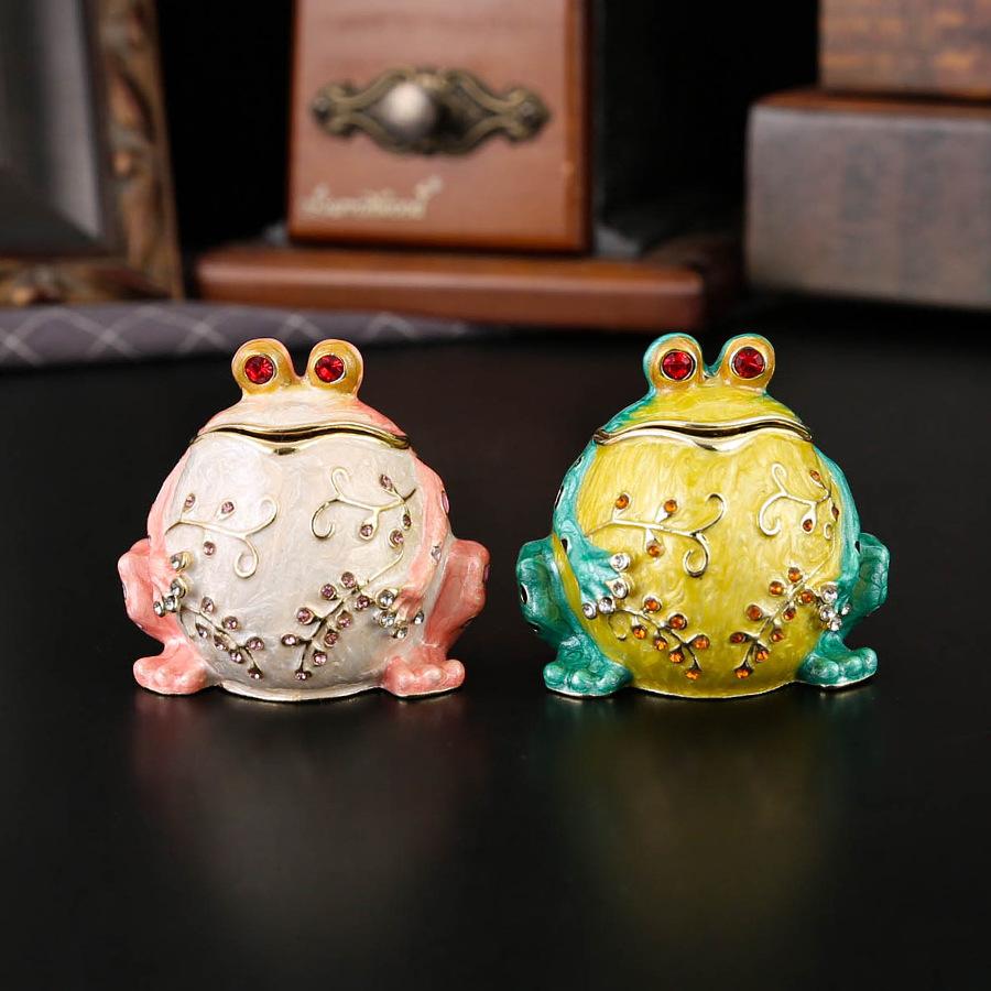 Delicate diamond-encrusted frog jewelry box, trinkets, storage, household ornaments, living room porch ring, stud earrings, flip cover storage