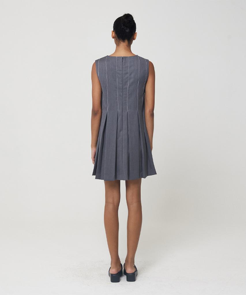 Meuameu Pleated Unbalance Stitch Sleeveless Dress