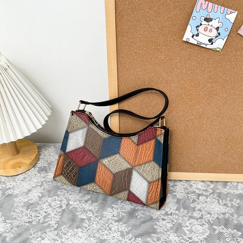 Chic Stylish Casual Single Shoulder Bag Trendy Unique Ladies Bag Simple Elegant Crescent Bag