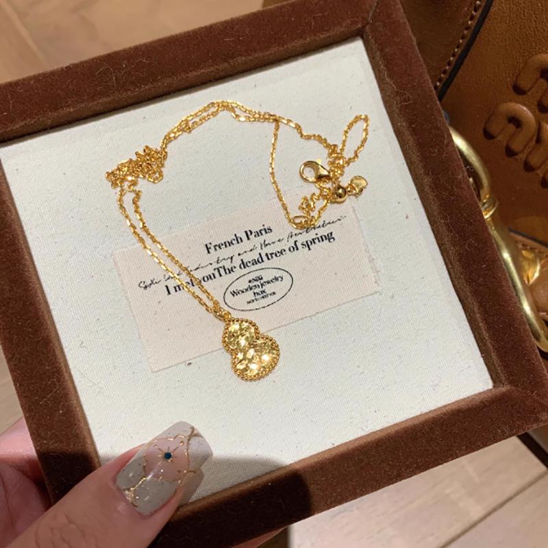 Fortune & Prosperity Sparkle Crushed Ice Gourd Necklace – Elegant Versatile Choker, Perfect Gift.