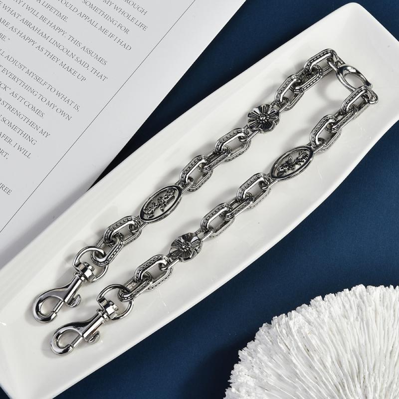 1Pc Shining Cartoon Keychain Bag Chain Colorful  Car Key Chain Metal Key Ring Exquisite Gifts Souvenirs Car Pendant