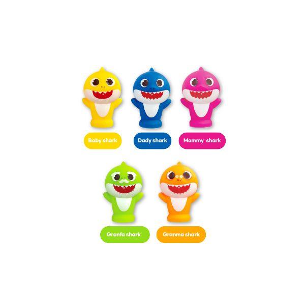 pinkfong Baby Shark & Pinocchio Fingerpuppe Badespielzeug