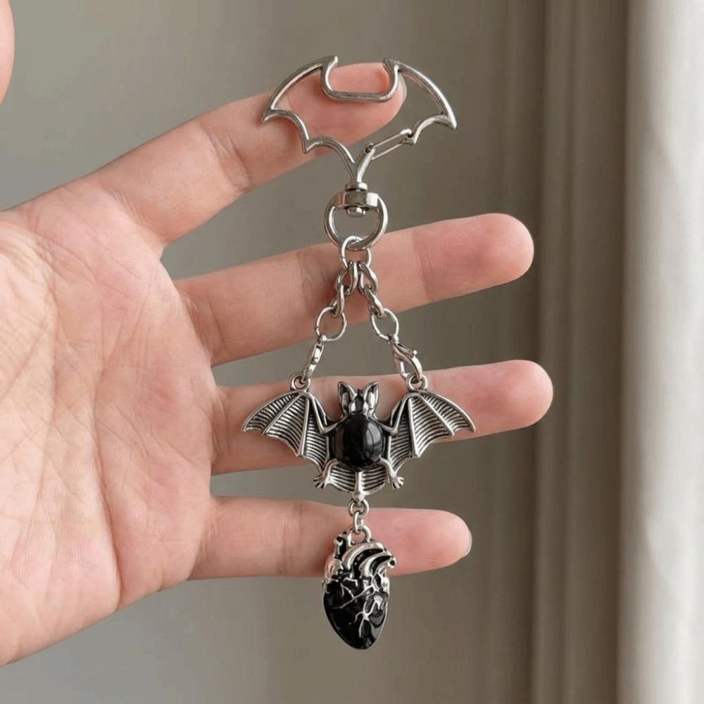 Dark Style Gothic Bag Pendant Exaggerated Halloween Charm Niche Personality Bat Keychain  Daily