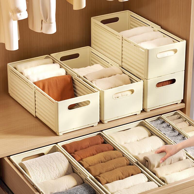Ret retractable Wardrobe Storage Box