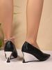 New Retro High Heels Women's Thin Heel Temperament Design Versatile Pointed French 7cm Wedge Heel Women's Shoes