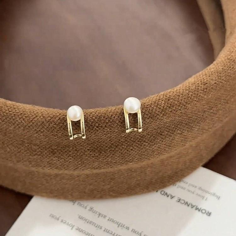 Elegant Korean Double-Layer Pearl Stud Earrings: Chic, Simple Design for Women
