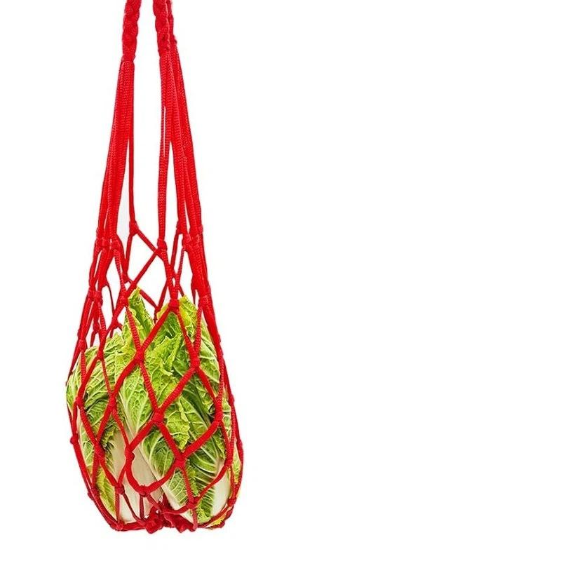 

Hanging Chicken Feeding Net Bag Feeder Bag For Poultry Use Nylon Feeder Bag Automatic Feeder For Farm Vegetable Holder червоний