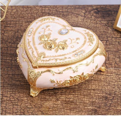 

Nordic Style Light Luxury Ring Storage Box Exquisite Heart-shaped Jewelry Box Flip Cover Style with Mirror Jewelry Necklace