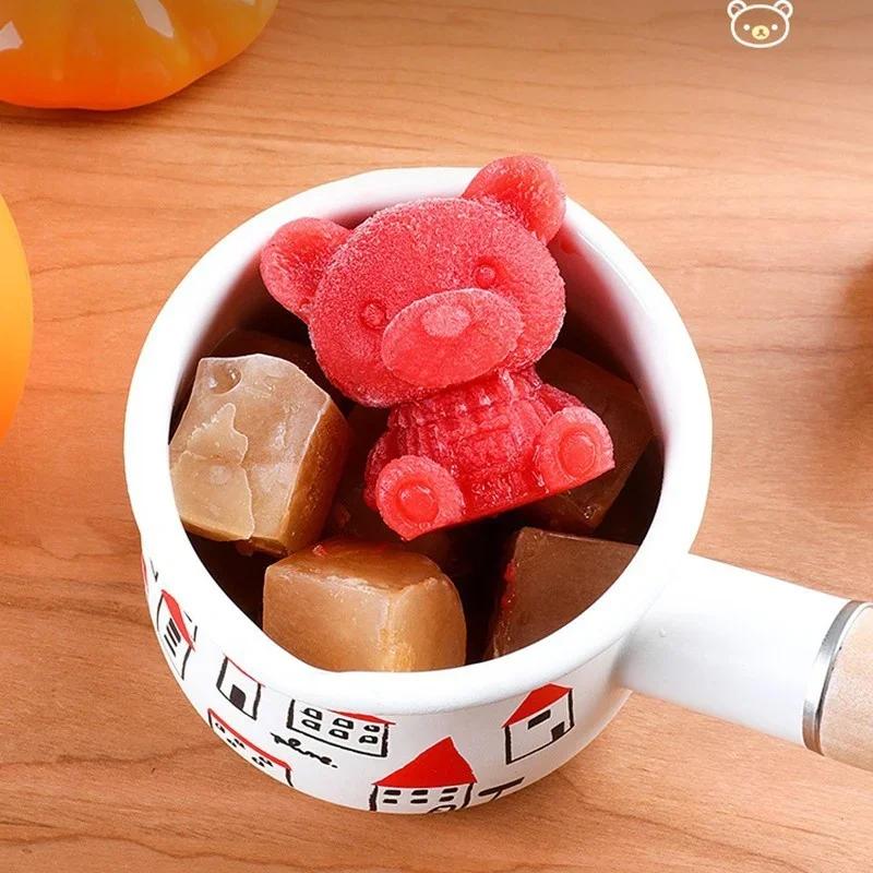 Bear Shape Cube Machine Chocolate Cake Mold Ice Cream Diy Whiskey Cocktail Cold Drink Silicone Molds Household Accessories Tools