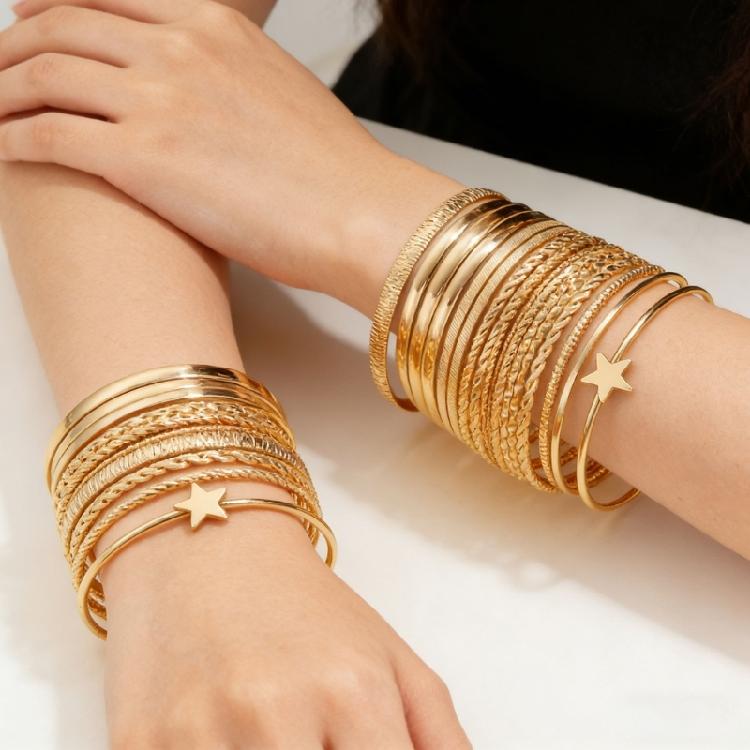 18 Stück Schwarz Beschichtetes Eisen Gedrehte Stern Armbänder Set Tragbar und Stilvoll für Jeden Anlass