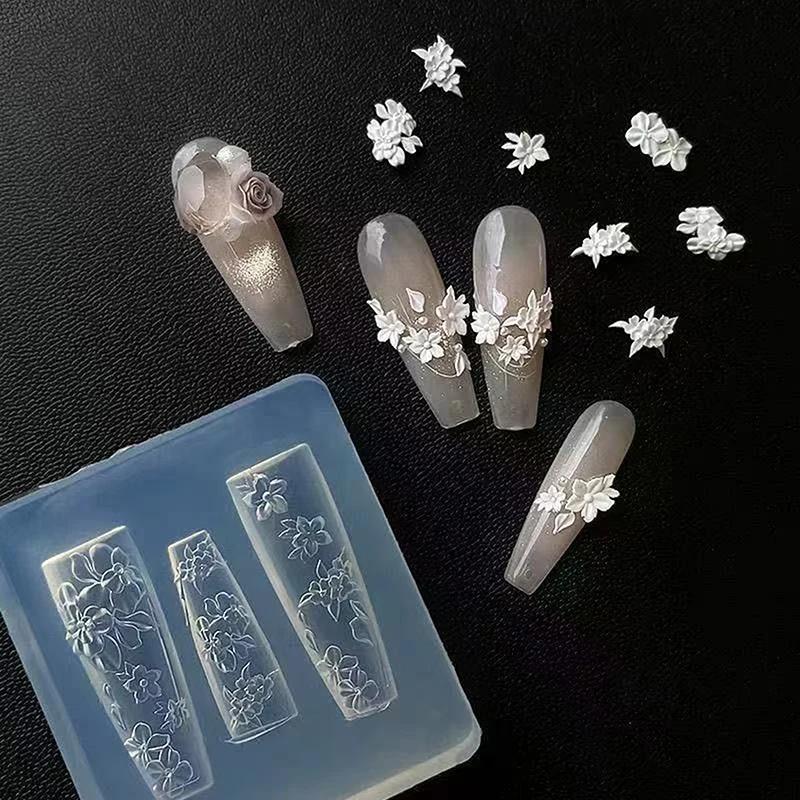1Pcs Cartoon Christmas Silicone Nail Mold Baroque French Style High Transparent 3D Relief Nail Template DIY Nail Art Decorations