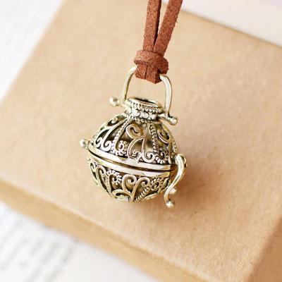 Diffusore per aromaterapia, fragranza di oli essenziali, con medaglione aperto in ottone cavo, classica gabbia per collana