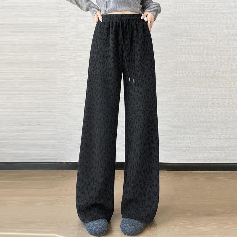 

Women s Winter Leopard Print Woolen Wide-Leg Pants with Elastic Waist and Velvet Lining - Style 2851 Small темно-серого
