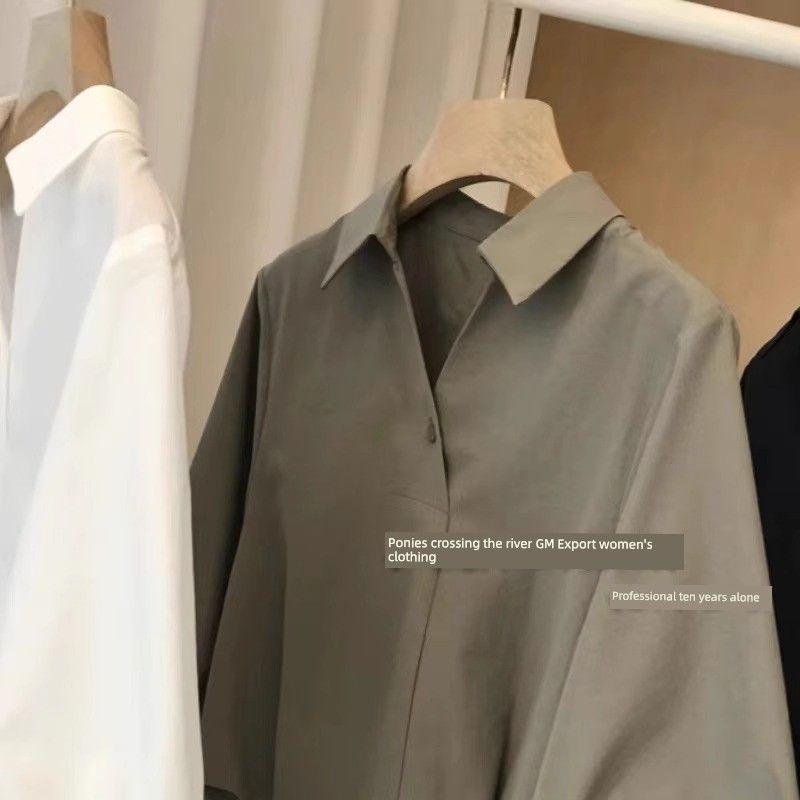 

[В наличии] Гуанчжоу 13 линий Женская модная одежда Нормкор V-образный вырез Разрез сзади Тяжелый вес Шелк Хлопок Двубортная рубашка для женщин