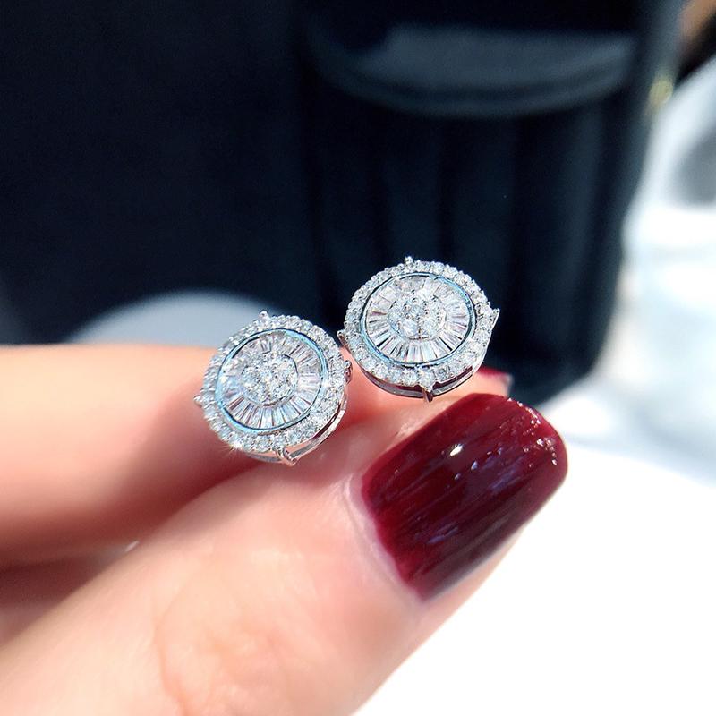 Huitan Crystal CZ Round Stud Earrings for Women Silver Color Fashion Versatile Ear Accessories Delicate Gift Statement Jewelry