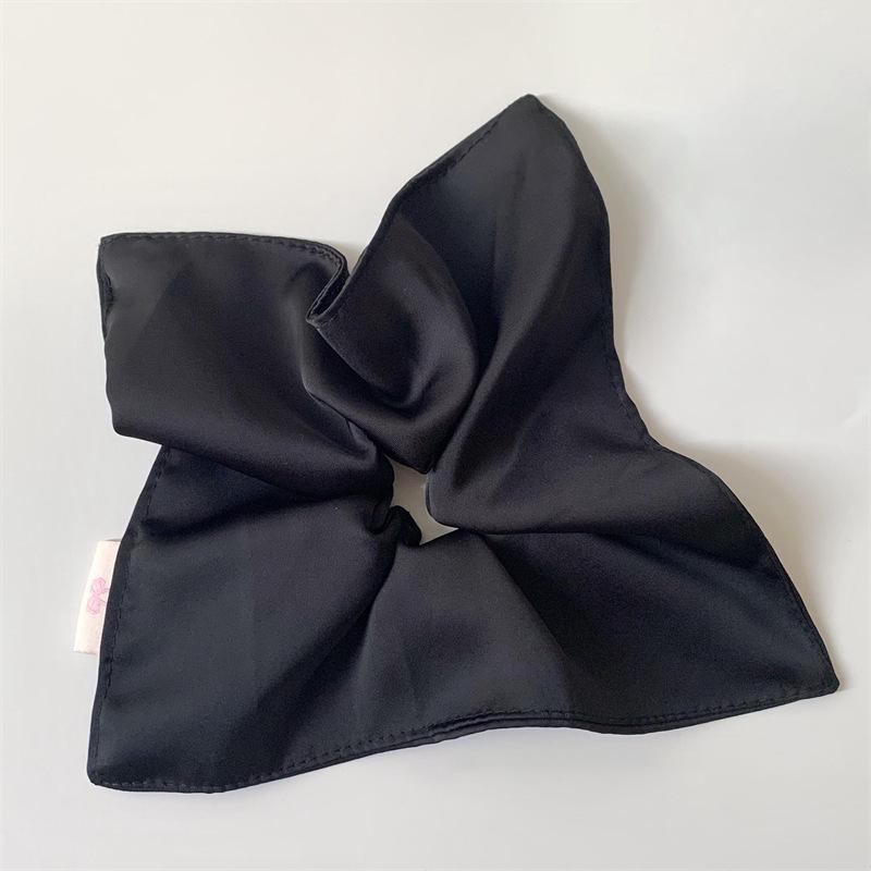 

Высококачественная шелковая повязка для волос: Элегантный однотонный цвет, шелковистая отделка, высокая эластичность, универсальный дизайн квадратного шарфа для женщин