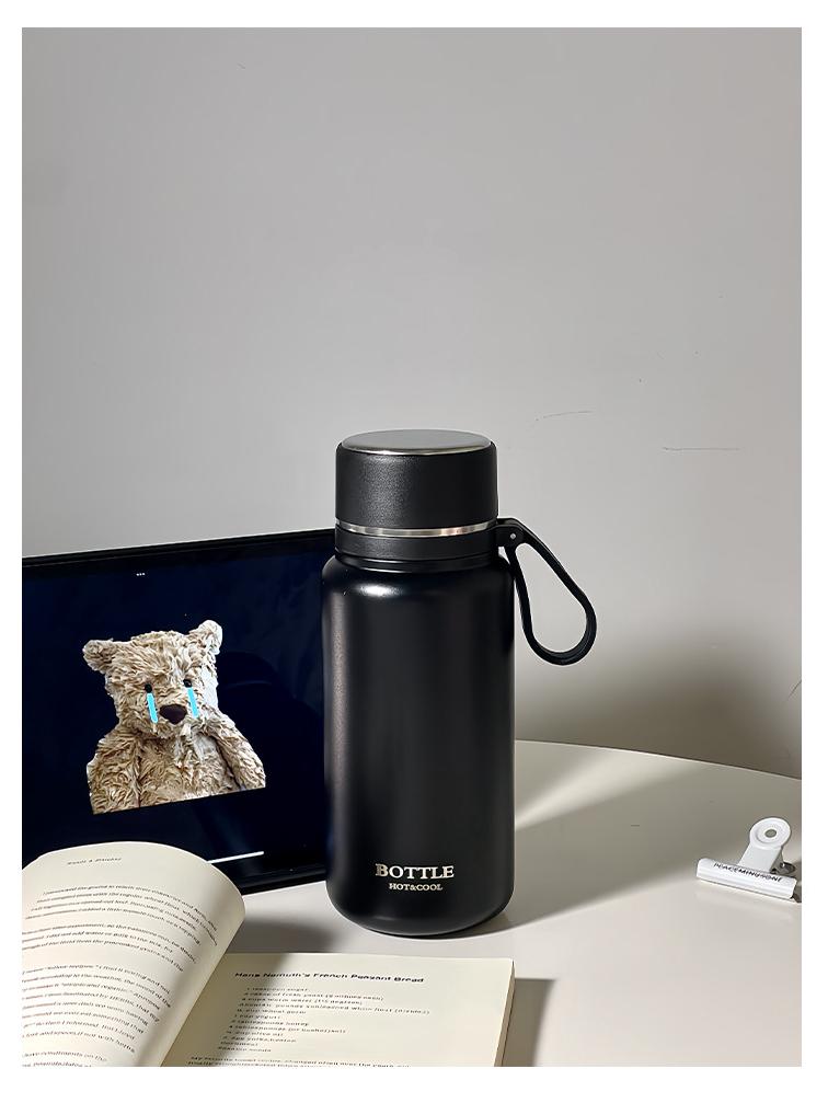 Stylish Stainless Steel Insulated Travel Cup with Tea Strainer