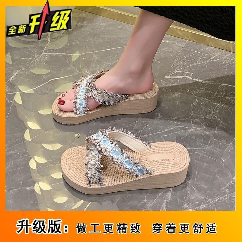2025 summer new versatile comfortable casual slippers fashion vacation platform outer wear cross belt beach shoes women