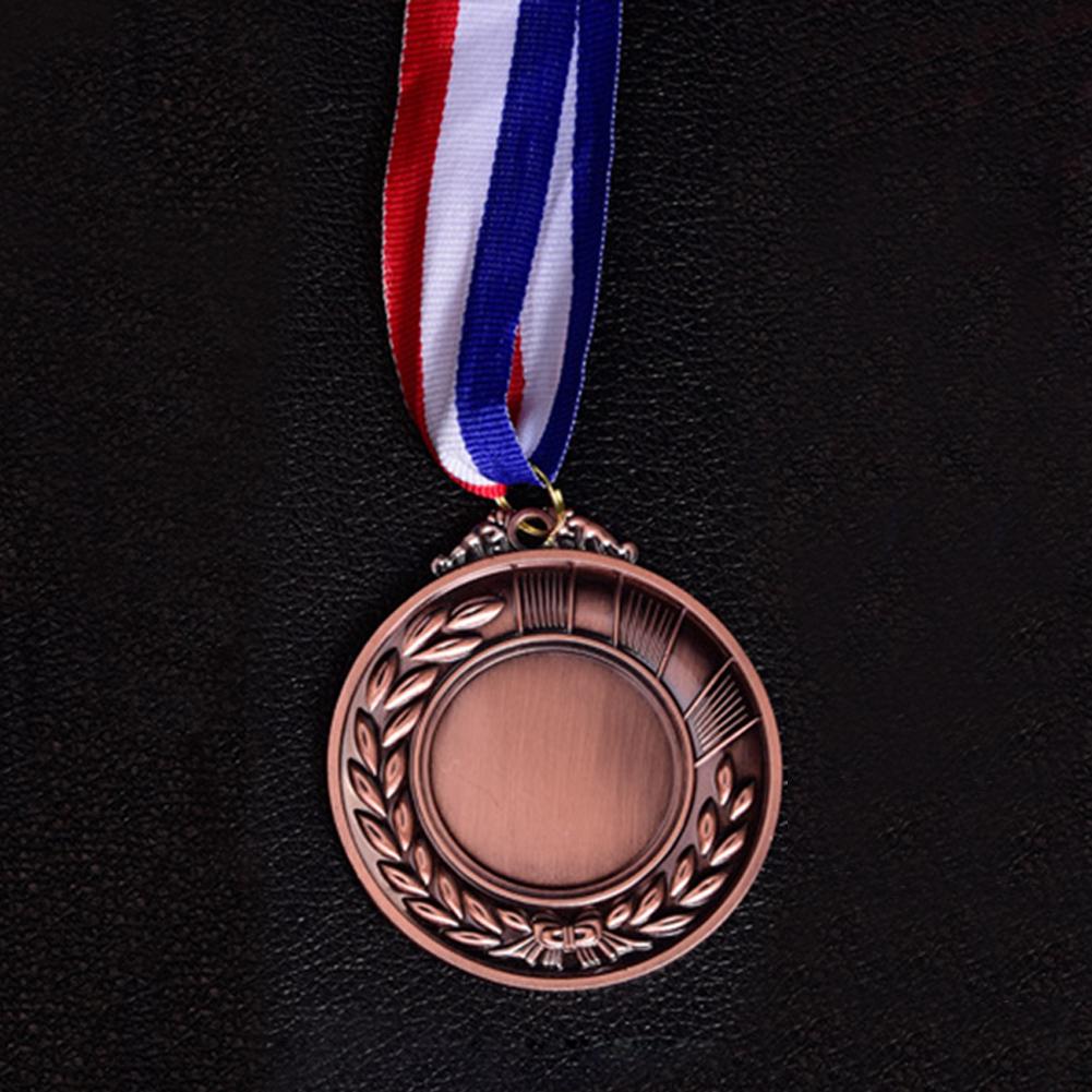 

Награда Медаль Золото Серебро Бронза Призы Награда Медаль Школьные принадлежности (3)