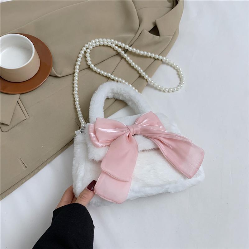 Sweet Bow Women's Faux Fur Shoulder Bags Fashi Pearl Chain Ladies Plush Crossbody Bag Simple Female Fluffy Purse Handbags