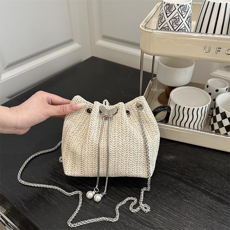 2025 Summer New Fashion Woven Portable Shoulder Crossbody Bucket Bag Women's Bag Supports a Large Number of Foreign Women's Bags
