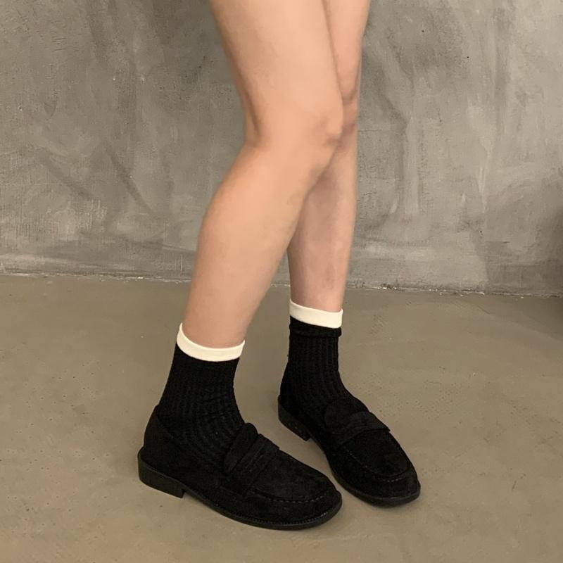 Fashion Spring And Autumn Retro Female Loafers 2025 New Style Roman Flat Heel Comfortable Versatile Slip On Cow Suede Women Flat Shoes