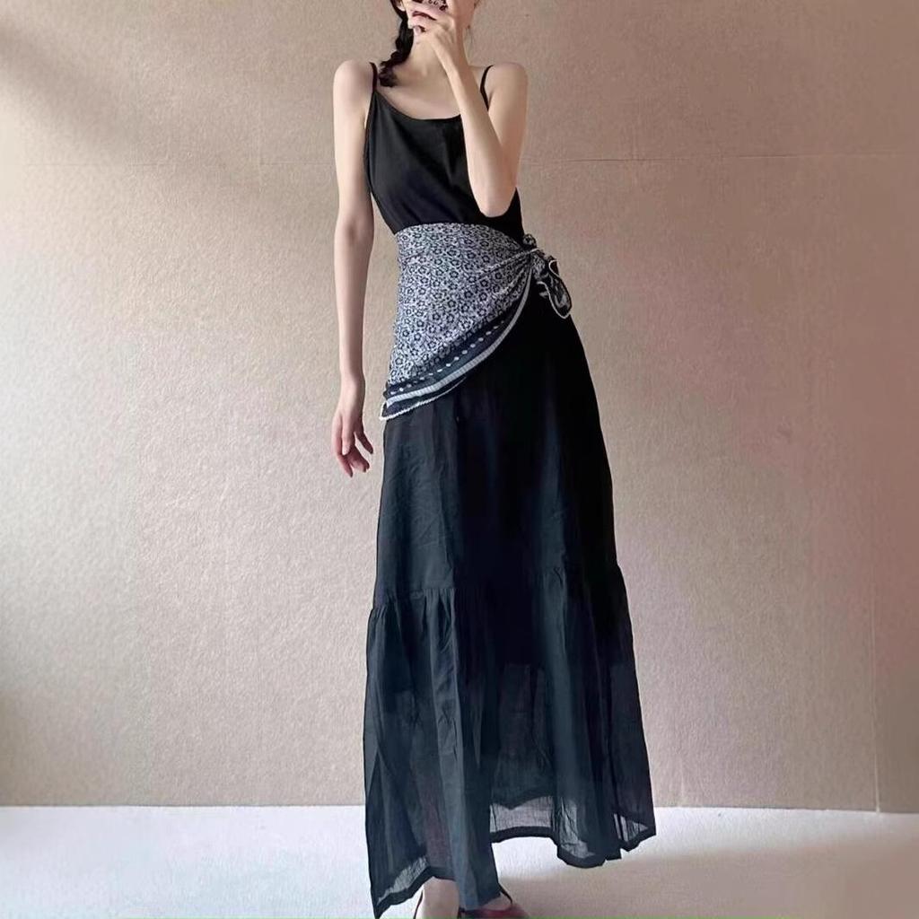 2025 Summer Retro A-Line Maxi Dress: Sleeveless Spaghetti Strap, Loose Pullover, Mid-Length Design