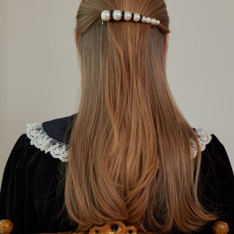 Jean Paul Clarisse Eschel Beads Pearl Automatic Pin JC002AC