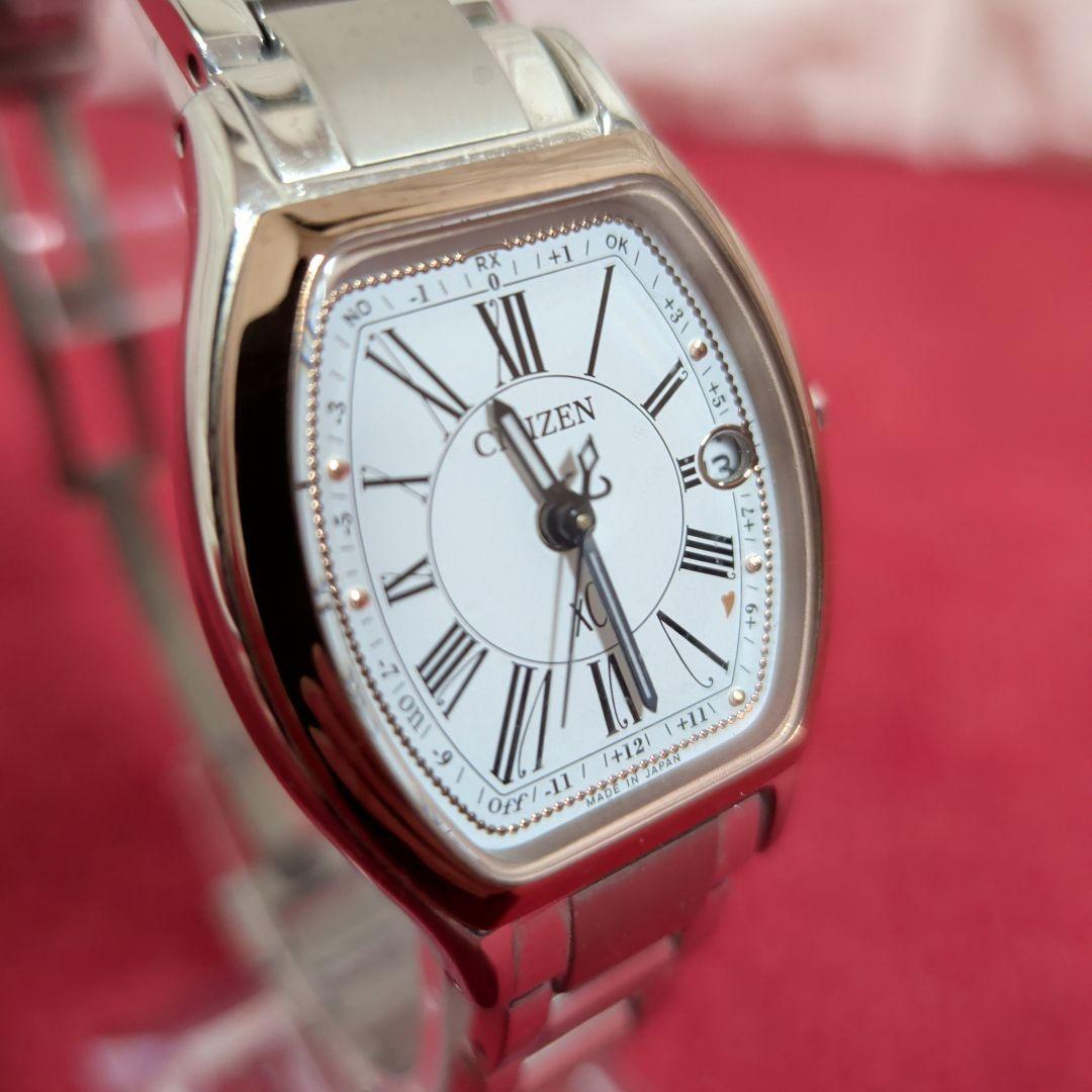 Citizen Cross Sea Happy Flight Eco Drive H060 in operation