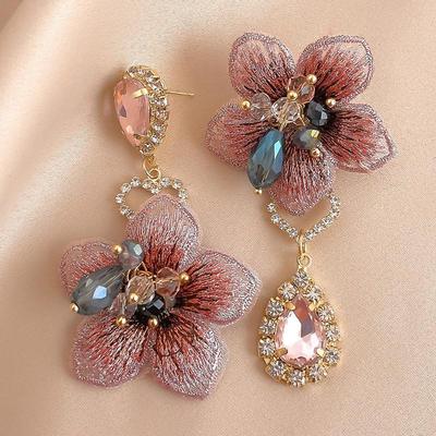 Silbernadel Retro Asymmetrische Strass-Blumenohrringe - Europäische & Amerikanische Mode, Französisches Elegantes Temperament, High-End Damenohrringe