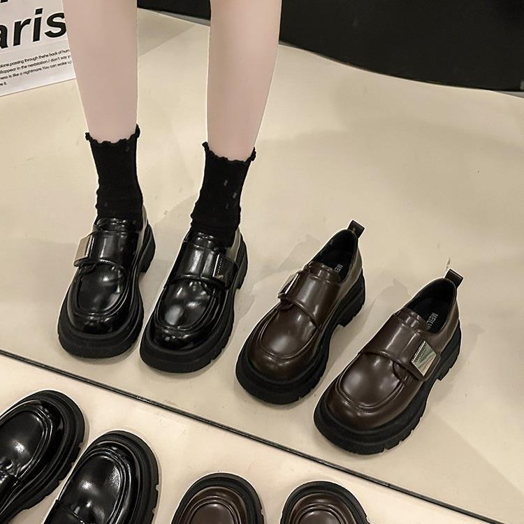 Platform British style small leather shoes women's autumn and winter 2023 new Velcro loafers design fashionable versatile single shoes