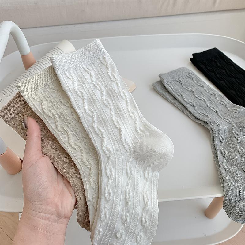 Female Spring and Summer Simple All Kinds of Twist Ballet Wind In The Tube Pile Socks