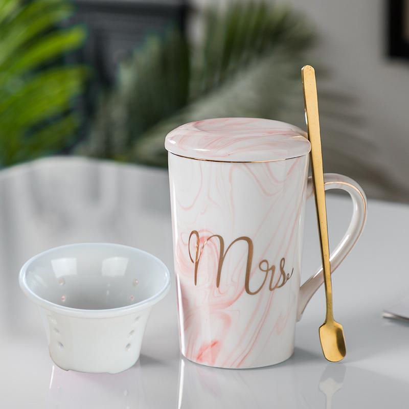 Trendy Japanese Ceramic Coffee Mug with Spoon & Lid – Home Gift Souvenir