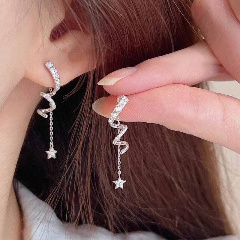 Japanese And Korean Style Fashion Simple Exquisite Snowflake Inlaid Rhinestone Earrings Ladies High Quality Charm Party Holiday