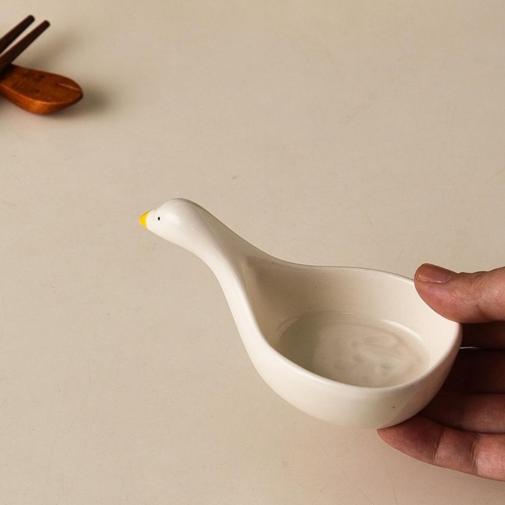 4PCS 3D Sauce Dishes Portable Salad Dipping Dish Cute Vinegar Dish Restaurant