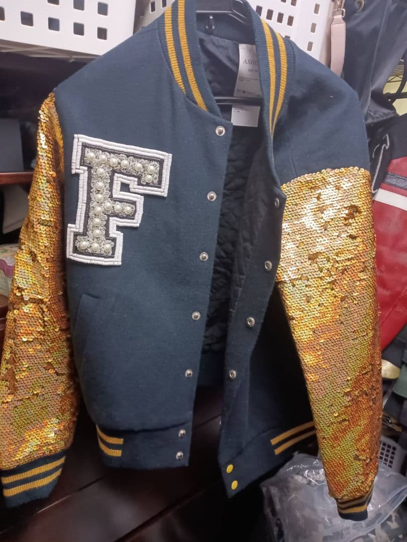 

[USED] Extremely rare BIGBANG 3rd generation ASHISH sequined stadium jacket XS