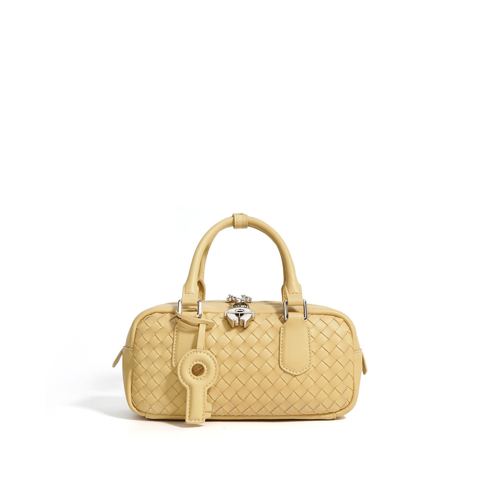 

Spring Woven Bowling Bag, Versatile and High-quality for Commuting, Mobile Phone Crossbody Bag, Commuting Handbag