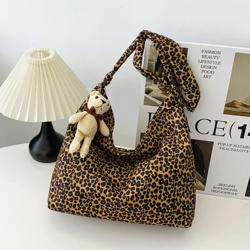 

Vintage-inspired Black And White Canvas Tote Bag For Women Fashionable Daily Use Without Pendant