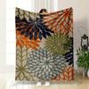 Kühne, überlappende Blumenmuster in Orange-, Marineblau-, Grün- und Türkistönen. Decke für alle Jahreszeiten Mittagspause Überwurf Geschenk