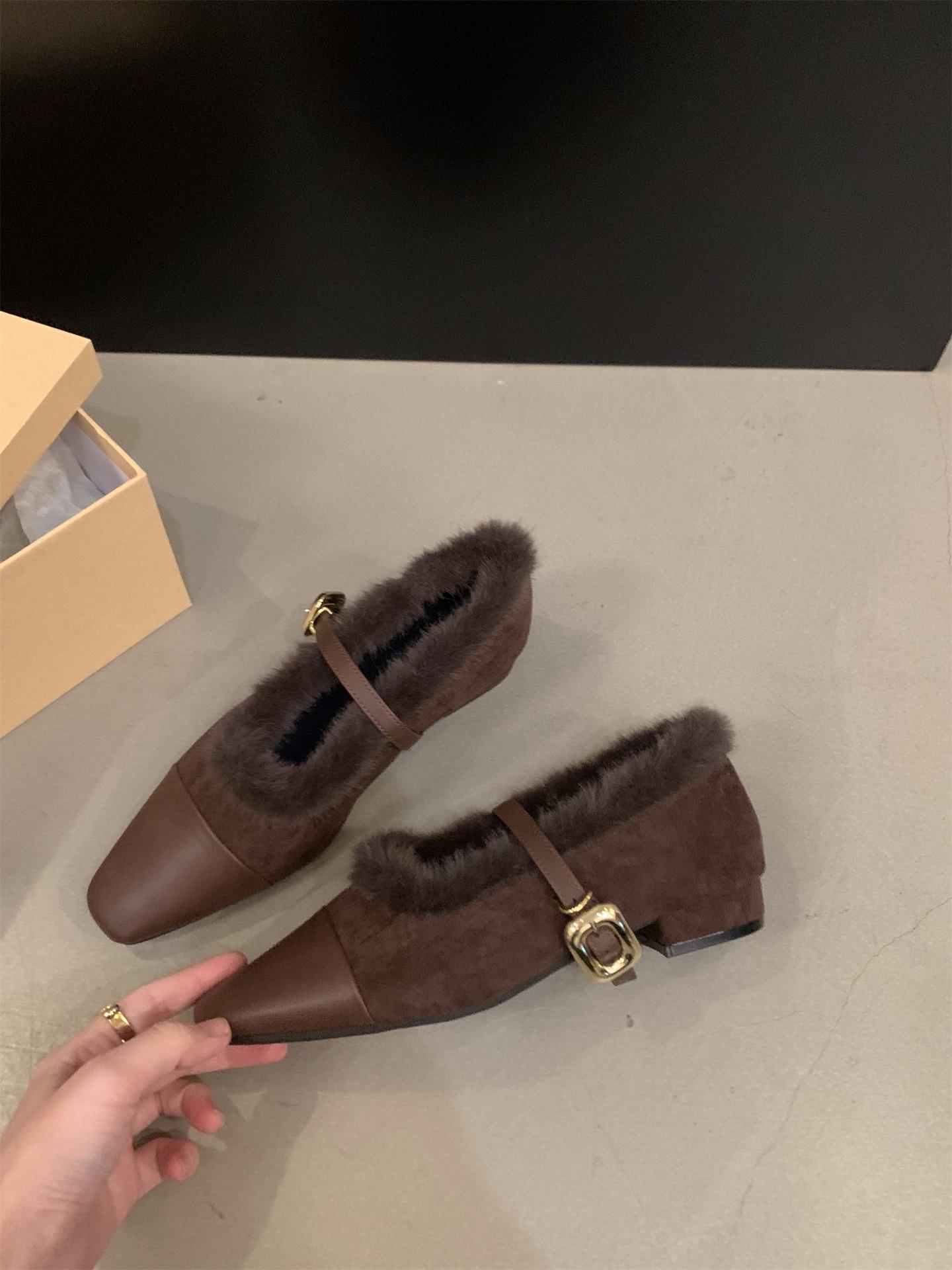 

French low-heeled plush shoes Mary Jane single shoes women s shoes 2025 new autumn and winter warm cotton shoes evening 39 коричневый