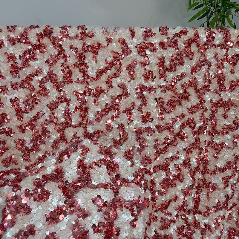 

Sequined Embroidery Lace Fabric Gold Silver Shiny Silk Fabric for Diy Sewing Women Coat Clothes Skirts Dresses Clothing Material 1Yard красный