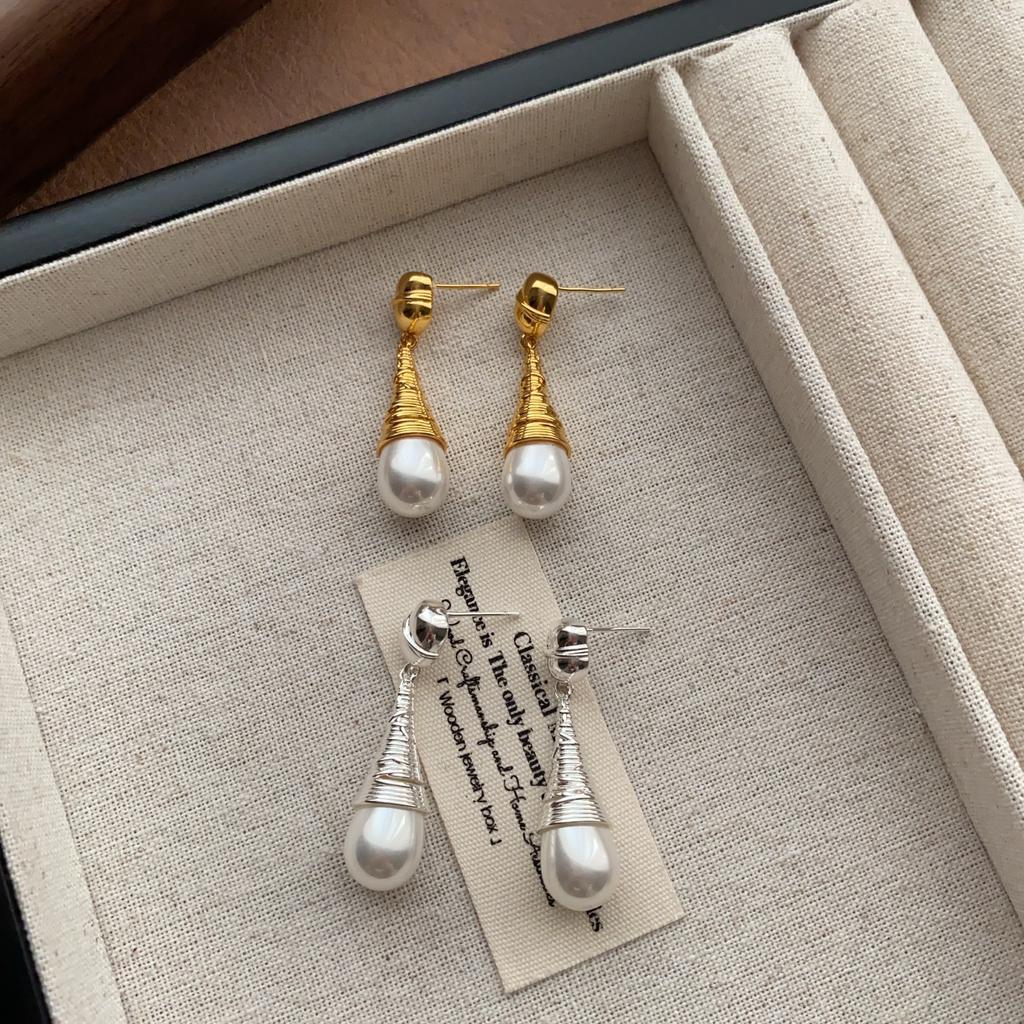 French Drop-shaped Pearl Earrings Temperament Minimalist Retro Elegant Earrings