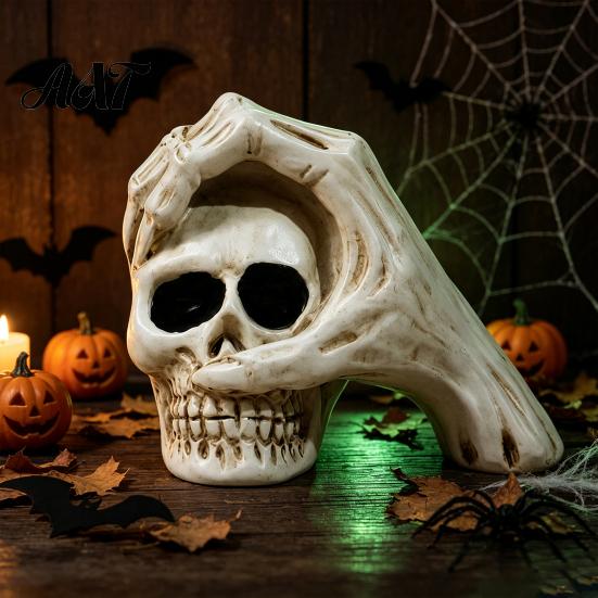 Creative Tricky Festival Gift Halloween Skull Hand Sculpture, Gothic Skeleton Head Figurine, Spooky Resin Indoor Bar Atmosphere Props Decoration