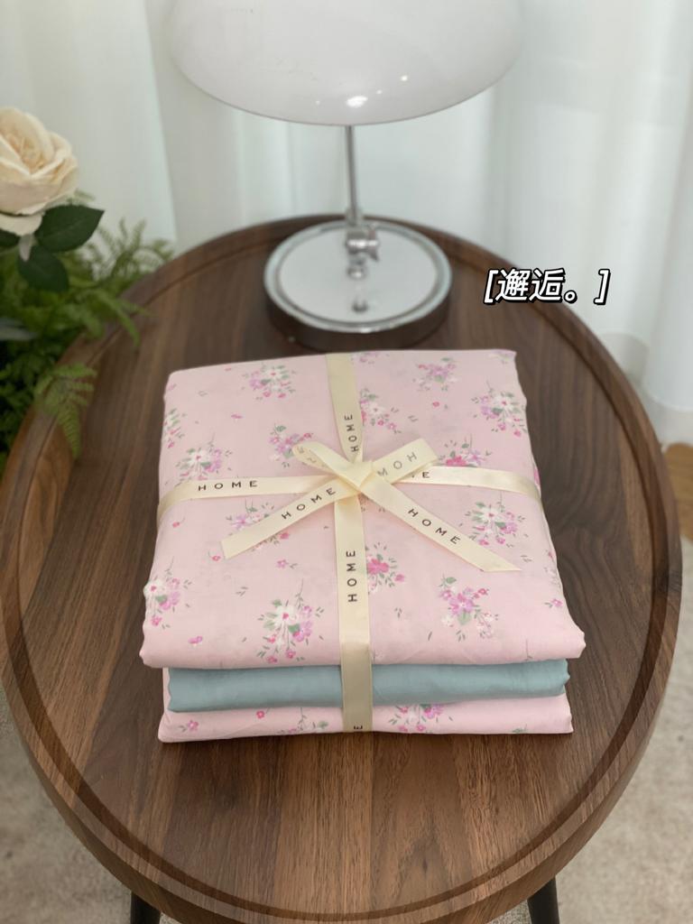 Ensemble de quatre pièces en pur coton à double fil de qualité maternelle et infantile de catégorie A, ensemble de quatre pièces en coton de style crème, drap de lit et housse de couette