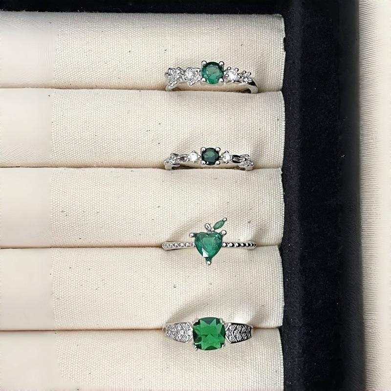Emerald Colored Treasure Series Inlaid Zir*****Pen Ring, High-End Exquisite Light Luxury Green Diamond Geometric Ring, Female