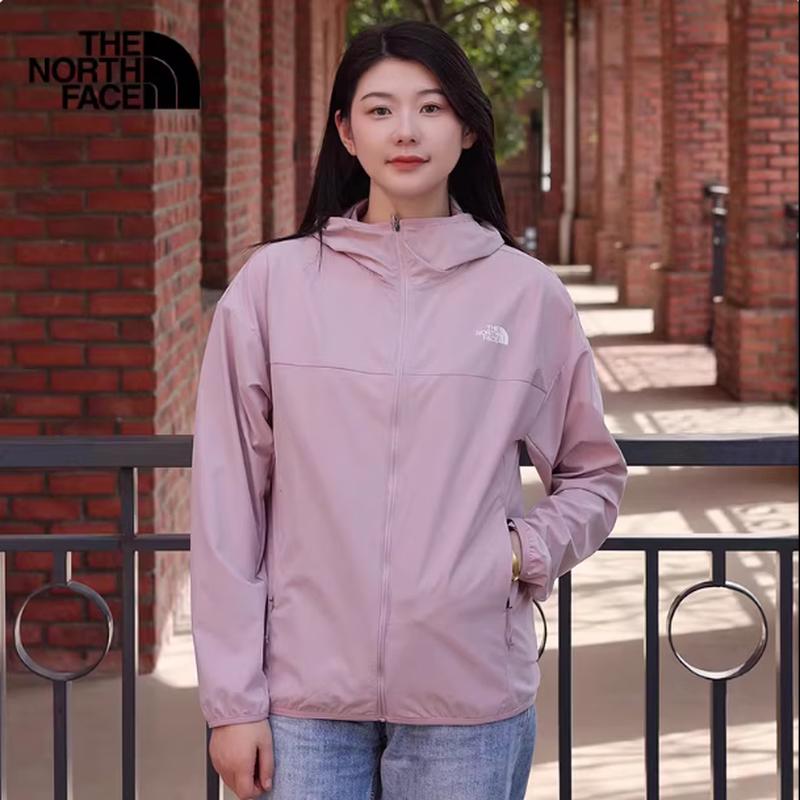 The North Face Women s Windproof Lightweight Jacket M