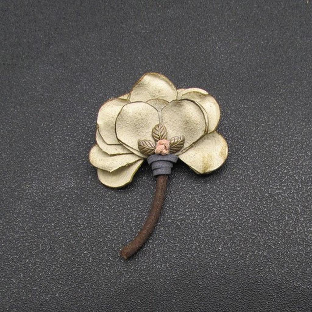 Spilla Floreale Fatta a Mano Spilla Decorativa Floreale in Tessuto Naturale Vintage Spilla Decorativa Floreale Leggera Spilla Retrò per Regalo Sciarpe Vintage