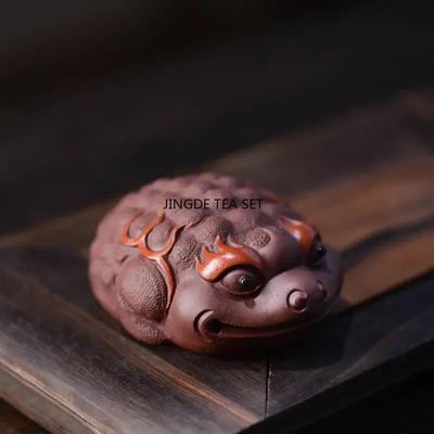 Yixing Purple Clay Tea Pet Lucky Golden Toad Animal Statue Handmade Tea Set Decoration Tea Accessories