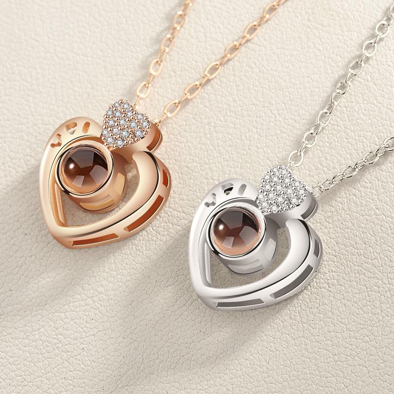 Love Memory Necklace: Projects 'I Love You' in 100 Languages, TikTok-Style Couple's Copper Clavicle Chain